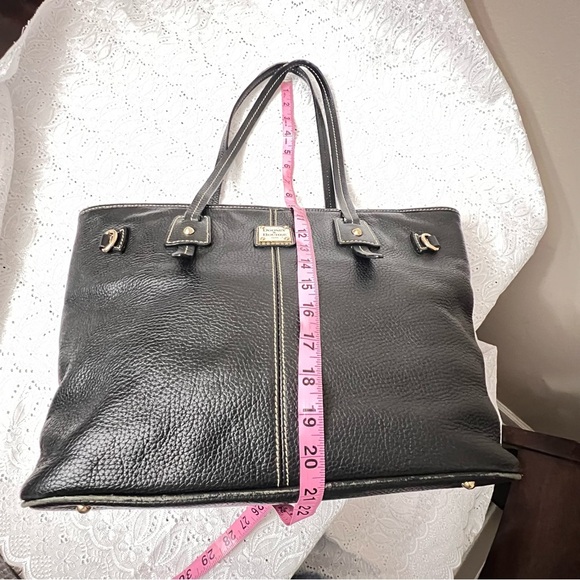 Dooney And Bourke Black Pebbled Leather Tassel Shopper Tote Purse. - Picture 8 of 10